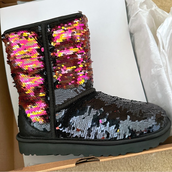 Ugg Classic Short Sequin Boots - Picture 4 of 6